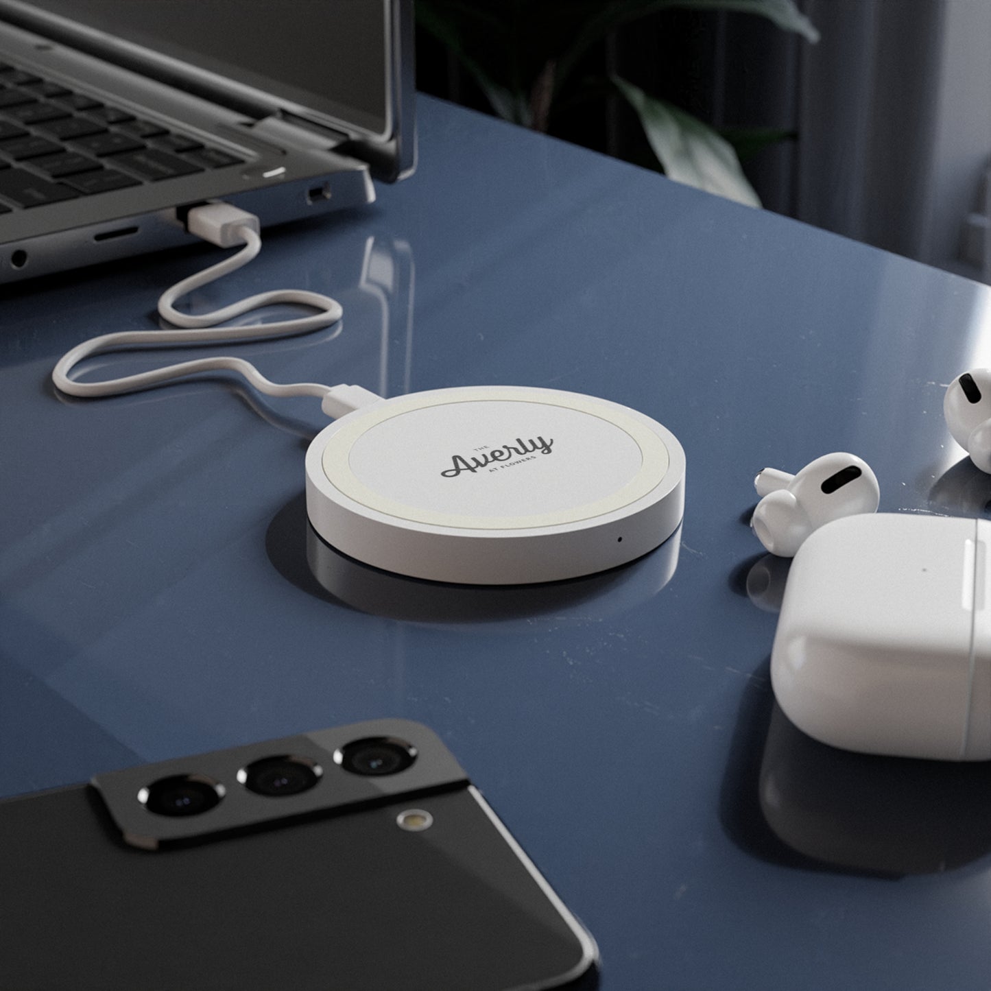 Quake Wireless Charging Pad - The Averly At Flowers